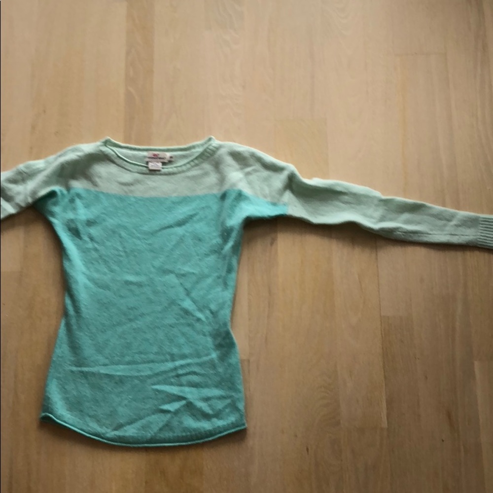Vineyard Vines Sweater